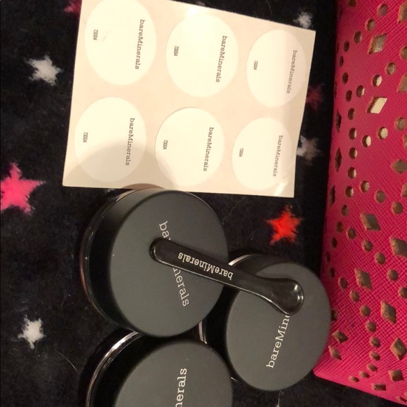 bareMinerals Other - NEW! Bare Minerals eye shadow kit!
